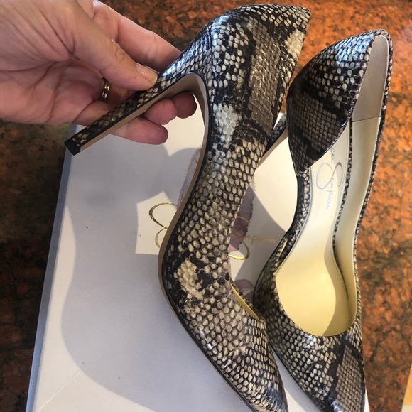 Jessica Simpson - Picture 2 of 5